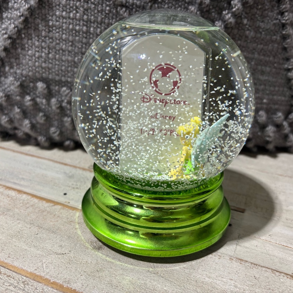 New!❤️Disney Tinkerbell Photo Snowglobe - Picture 3 of 6